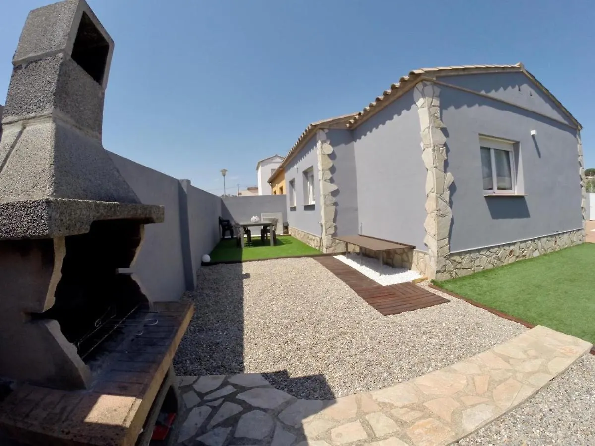 Holiday home Casa En L Escala Con Piscina Y Wifi Free Villa L'Escala