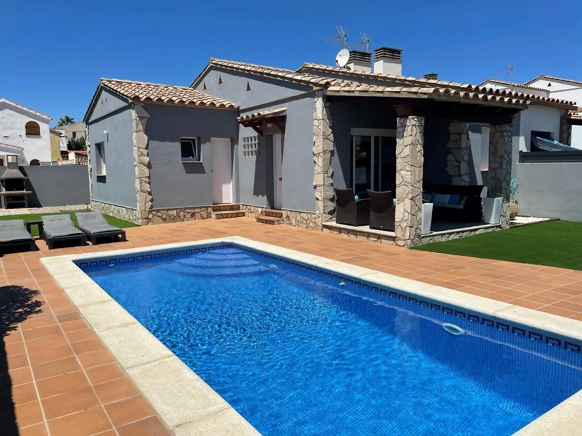 Holiday home Casa En L Escala Con Piscina Y Wifi Free Villa L'Escala Spain